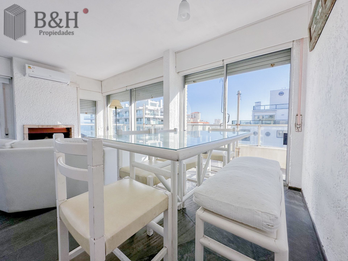 Apartamento ID.7189 - Penthouse en venta en Peninsula, 3 dormitorios, 3 baños, garaje