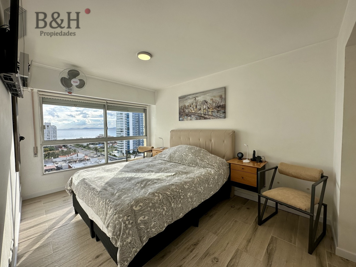 Apartamento ID.6370 -  Apartamento en venta  de dos dormitorios en Punta del Este