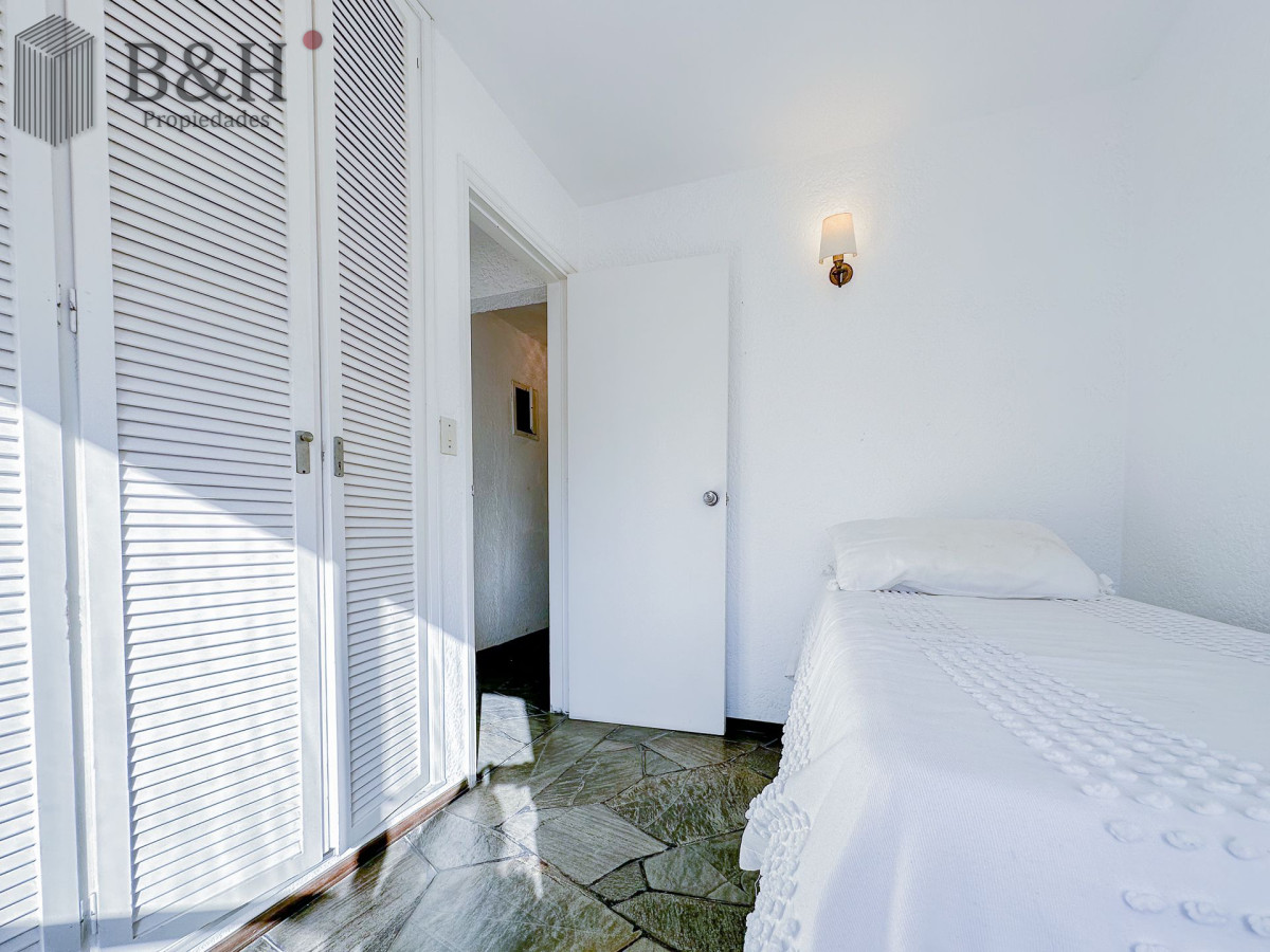 Apartamento ID.7189 - Penthouse en venta en Peninsula, 3 dormitorios, 3 baños, garaje