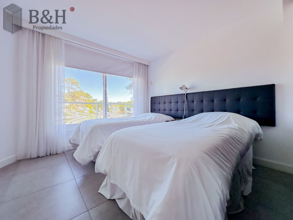Apartamento ID.7107 - Venta de apartamento de dos dormitorios en Punta del Este