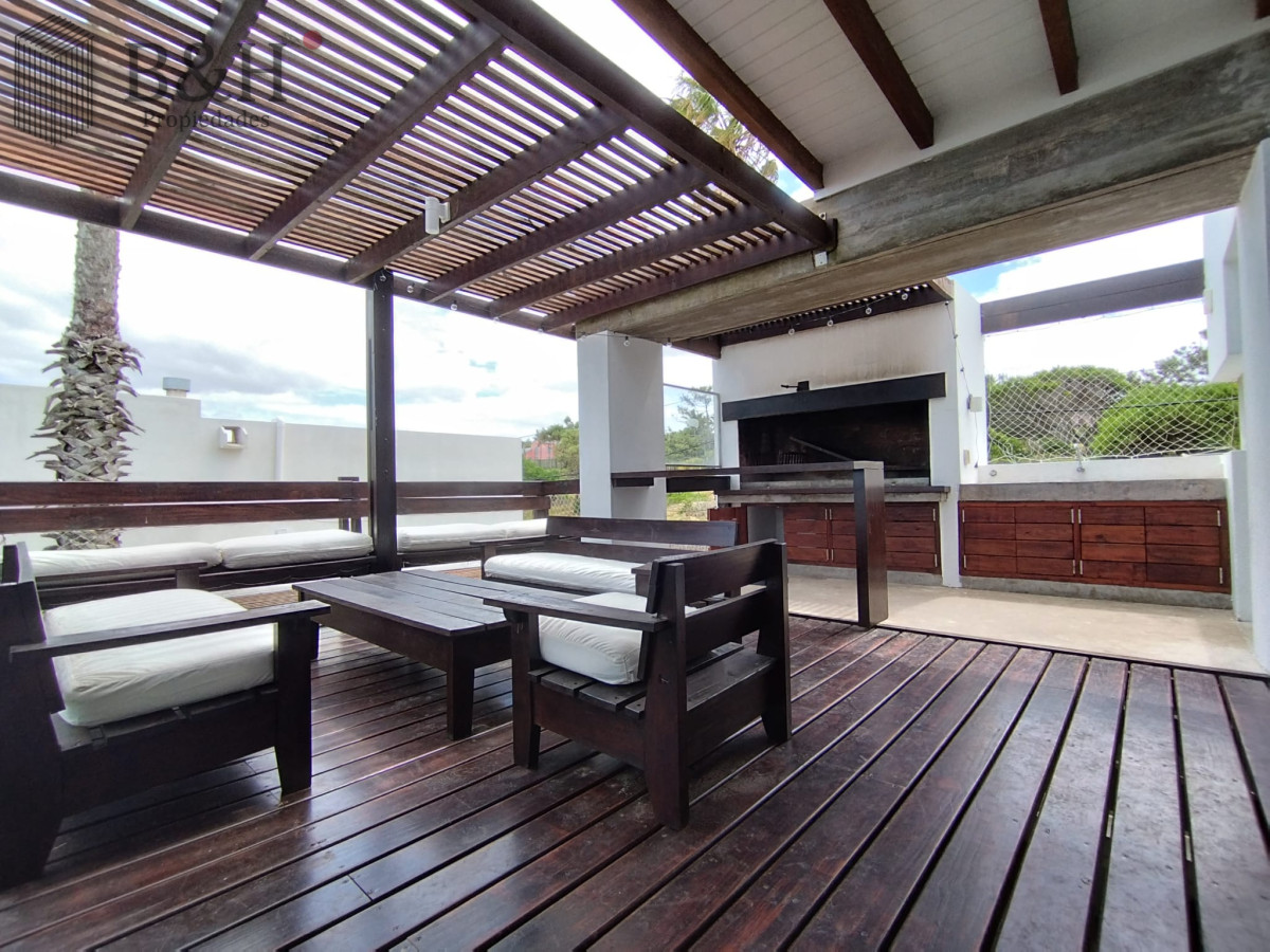 Casa ID.4104 - Casa en Venta, Manantiales, Maldonado.