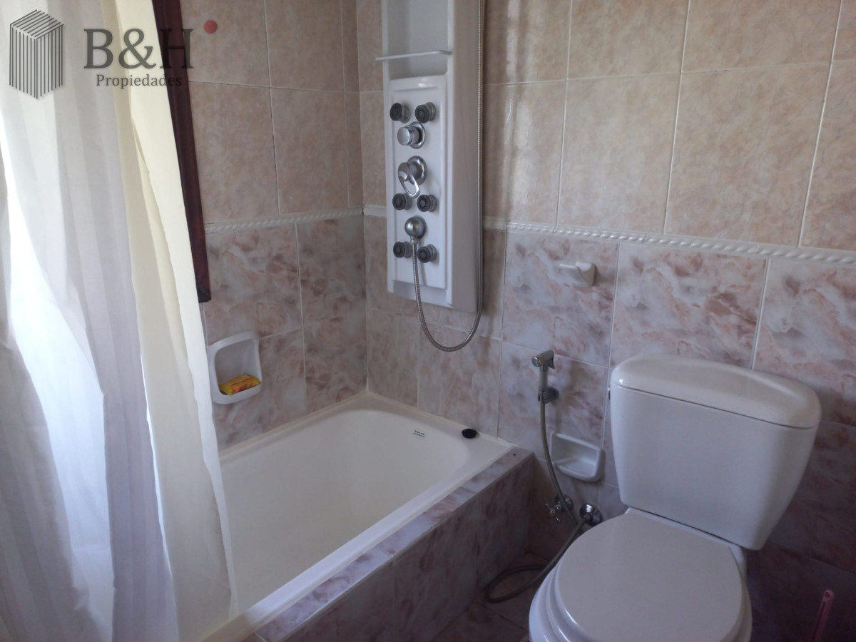 Casa ID.1526 - Alquiler y venta de casa de 3 dormitorios en Punta del Este