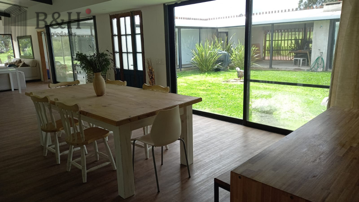 Casa ID.5410 - Alquiler y venta de casa de 4 dormitorios en Barrio Privado El Quijote