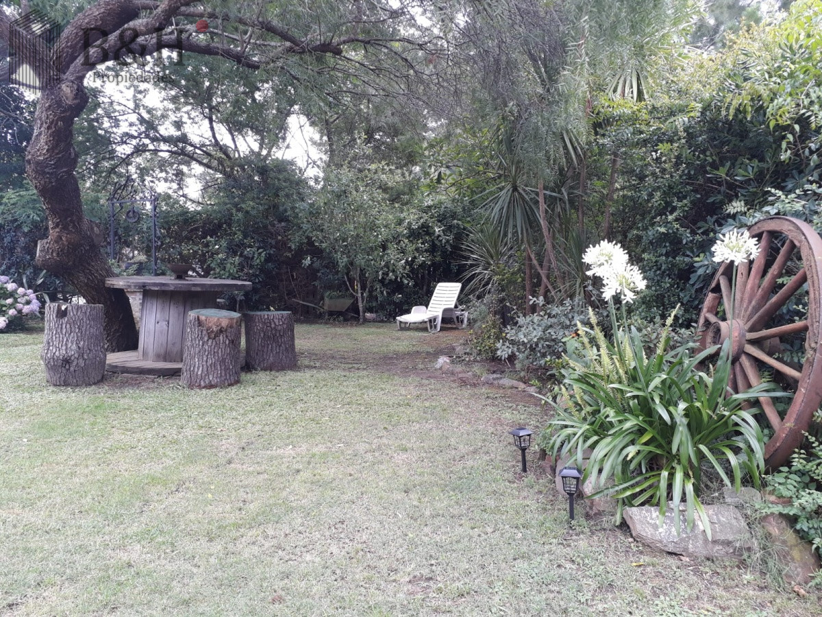 Casa ID.1526 - Alquiler y venta de casa de 3 dormitorios en Punta del Este