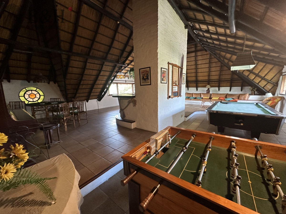Casa ID.3655 - Casa de 7 dormitorios en venta en Punta del Este