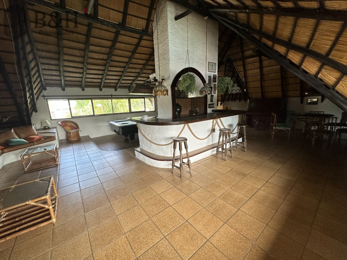 Casa ID.3655 - Casa de 7 dormitorios en venta en Punta del Este