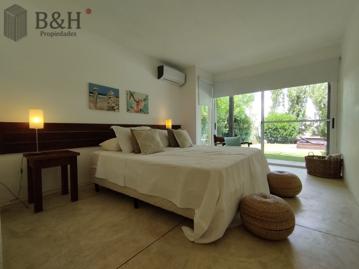 Casa ID.4104 - Casa en Venta, Manantiales, Maldonado.
