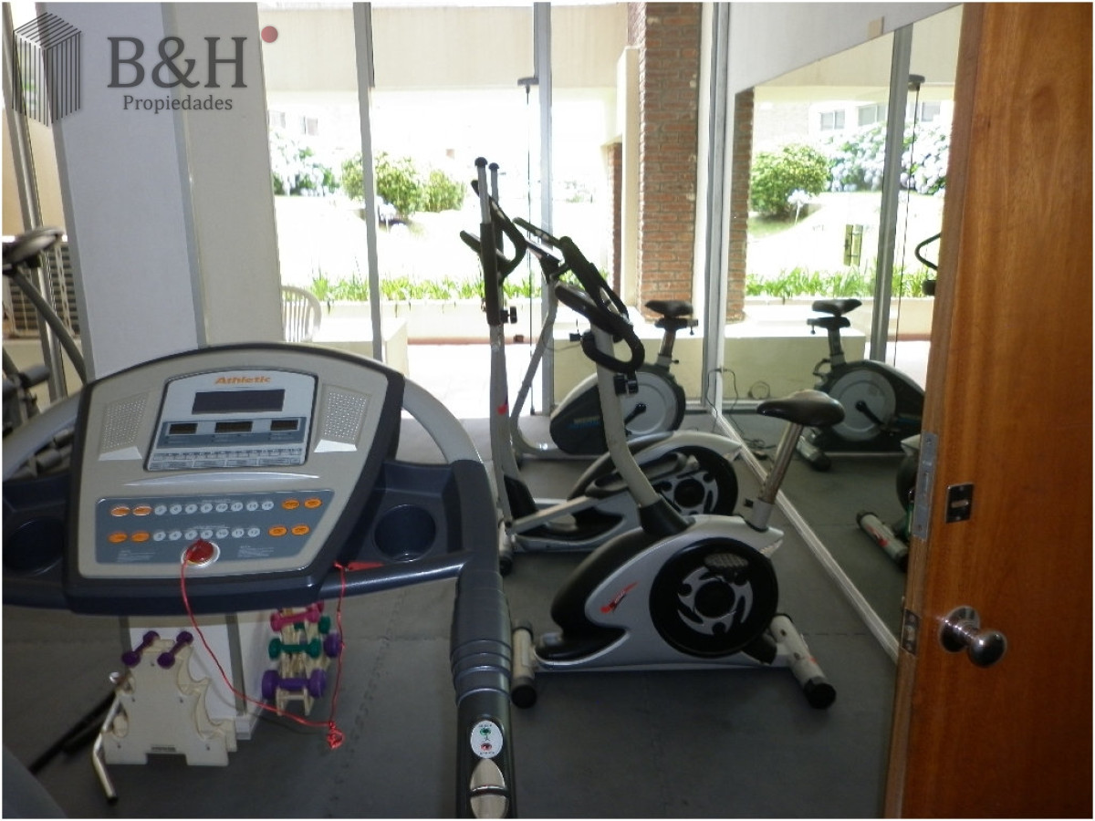 Apartamento ID.2940 - Apartamento de 3 dormitorios en venta en Punta del Este