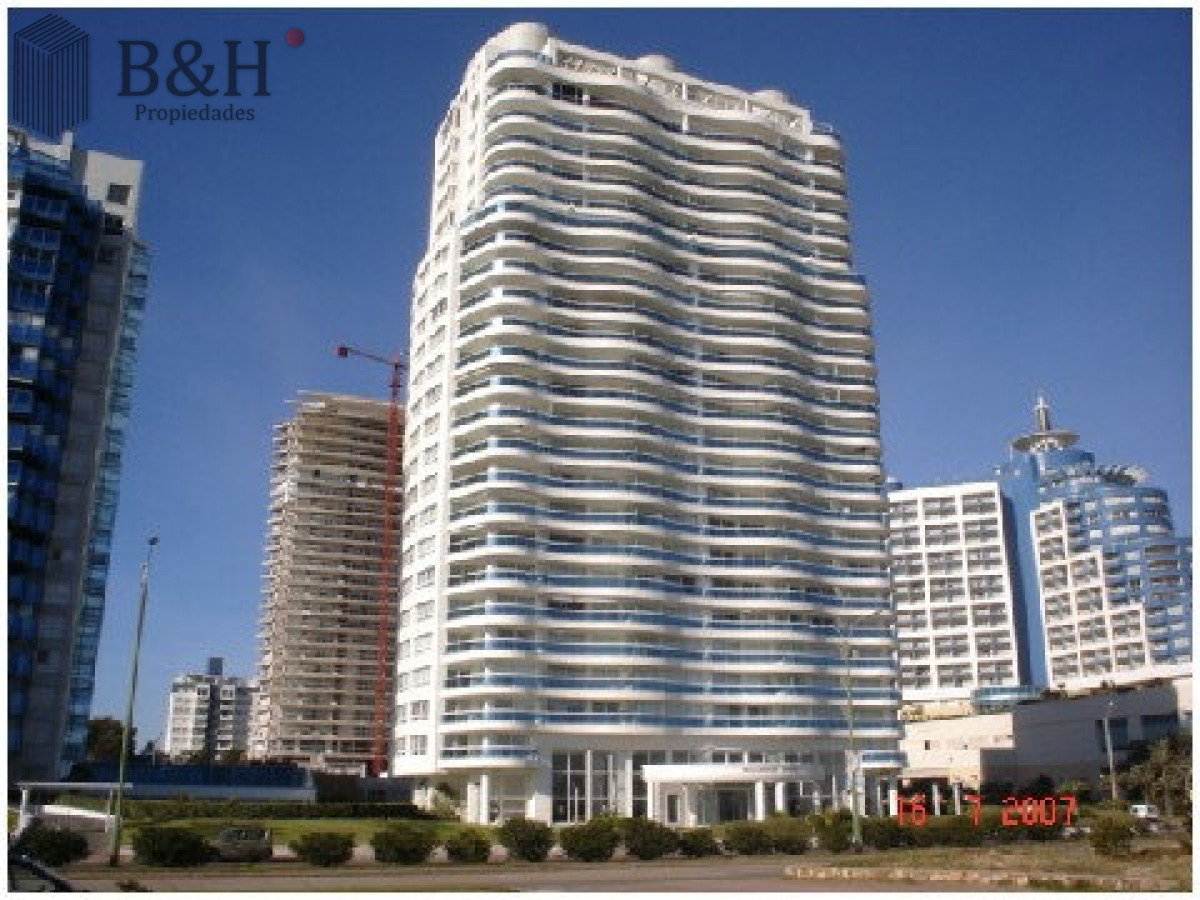 Apartamento ID.8060 - Apto en venta, excelente vista a la playa mansa, isla gorriti.