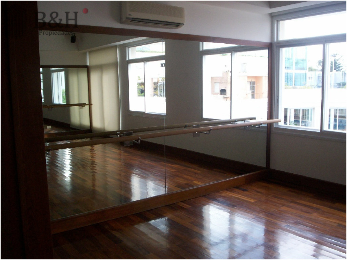 Apartamento ID.8060 - Apto en venta, excelente vista a la playa mansa, isla gorriti.