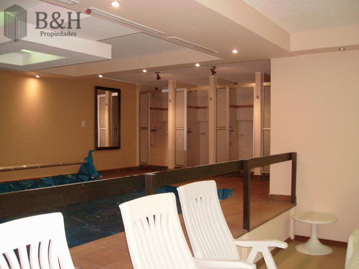 Apartamento ID.6372 - Apartamento en venta de 3 dormitorios en Punta del Este