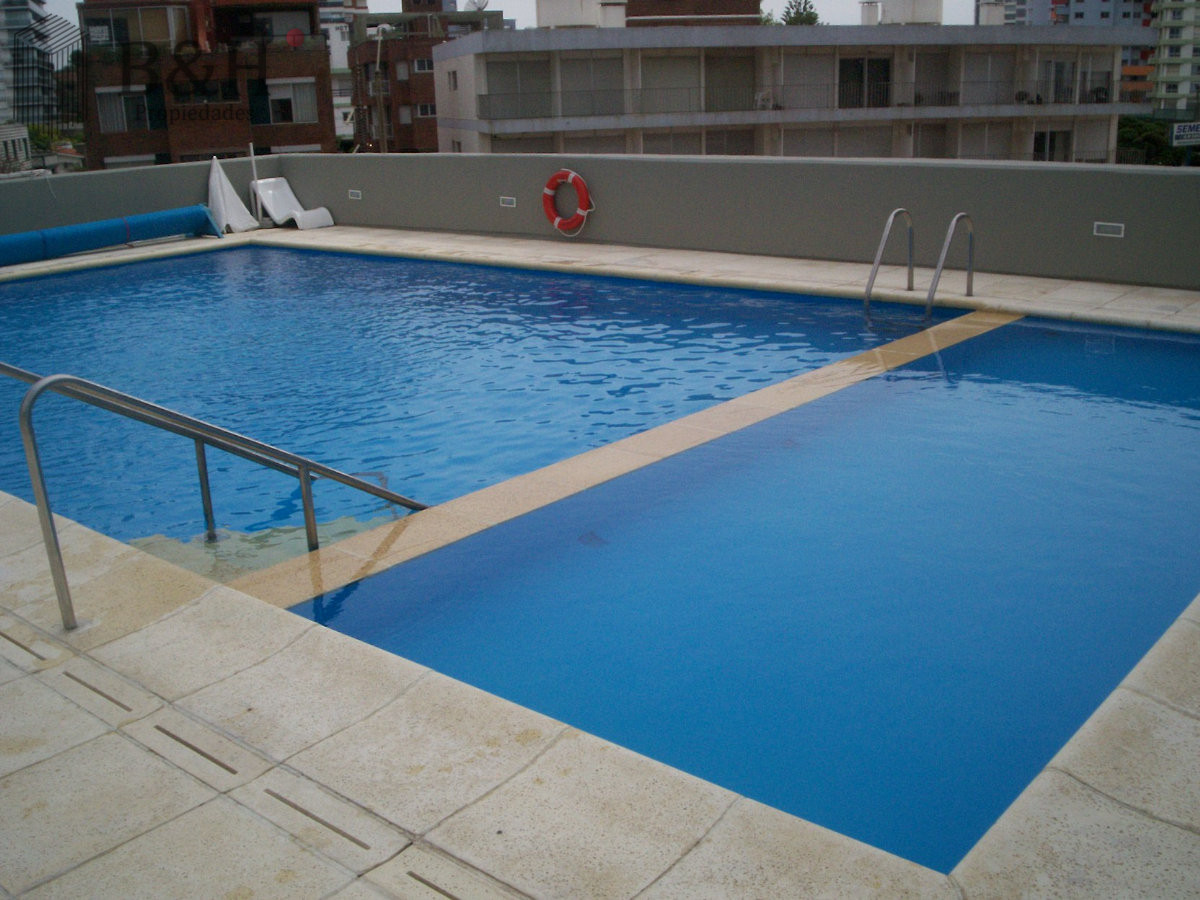 Apartamento ID.5809 - Apartamento de dos dormitorios en venta y alquiler  frente a playa brava