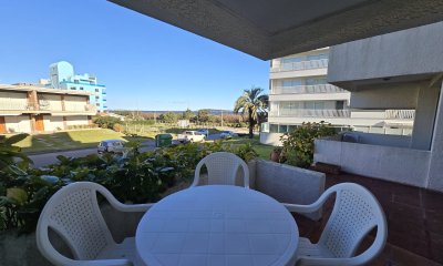 Apartamento en venta de un dormitorio en Punta del Este, playa mansa
