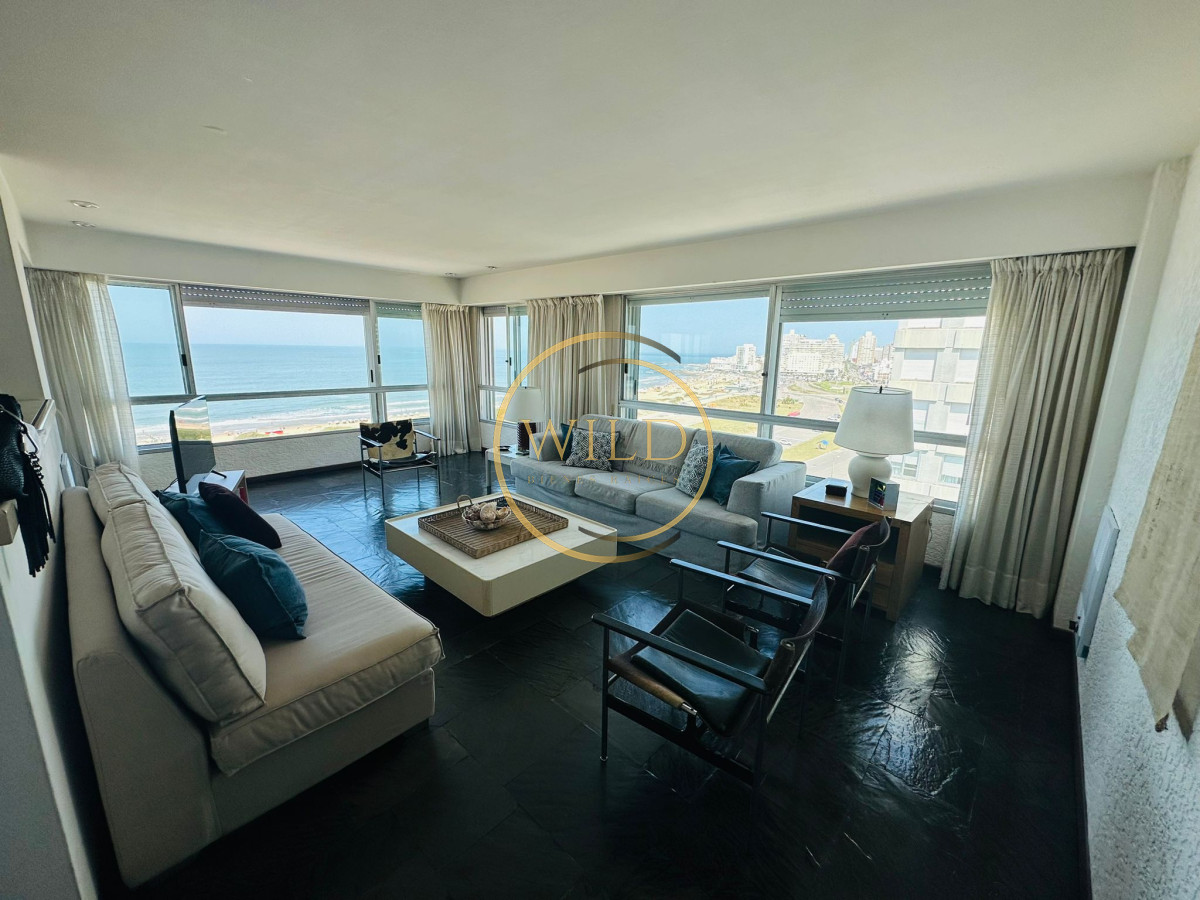 Apartamento ID.5578 - Apartamento de 3 dormitorios en venta en Punta del Este