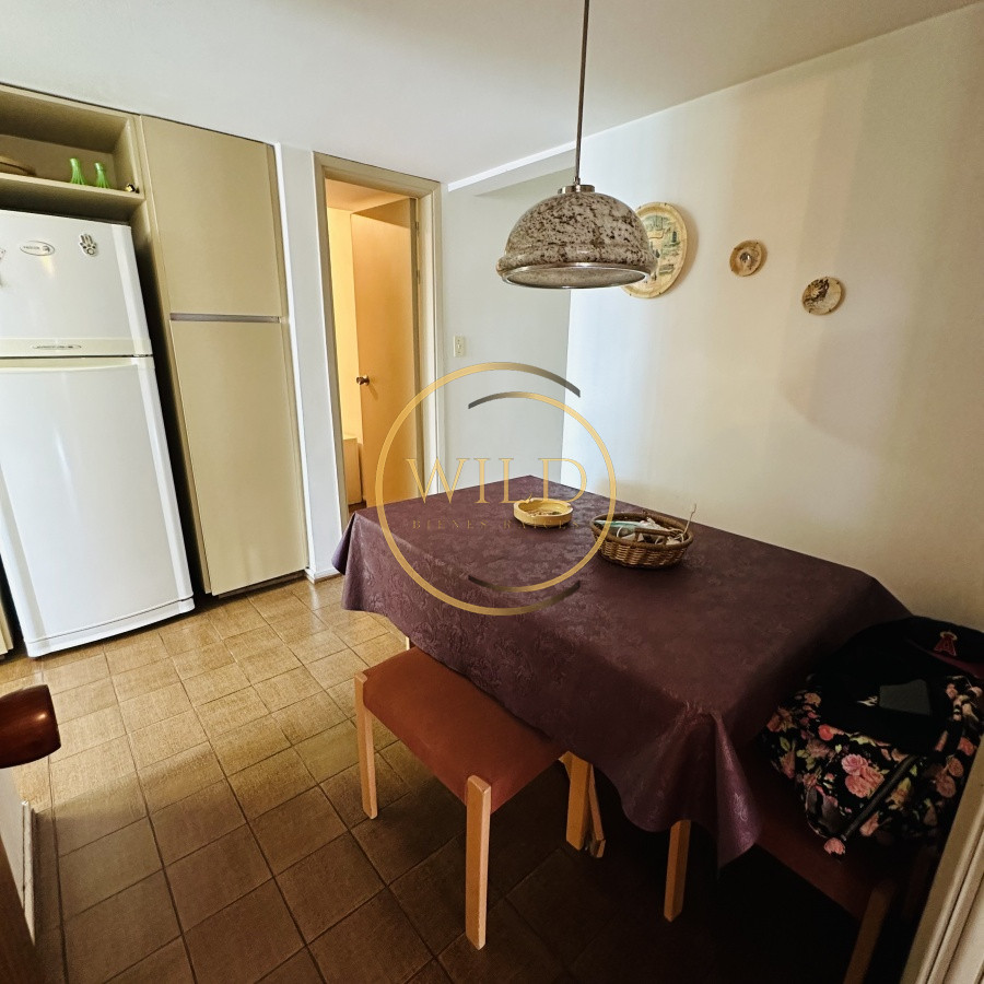 Apartamento ID.5579 - Alquiler y Venta  de apartamento de 3 dormitorios en Punta del Este