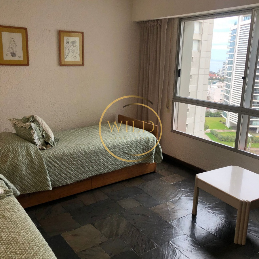 Apartamento ID.5578 - Apartamento de 3 dormitorios en venta en Punta del Este