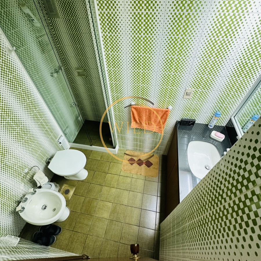 Apartamento ID.5579 - Alquiler y Venta  de apartamento de 3 dormitorios en Punta del Este