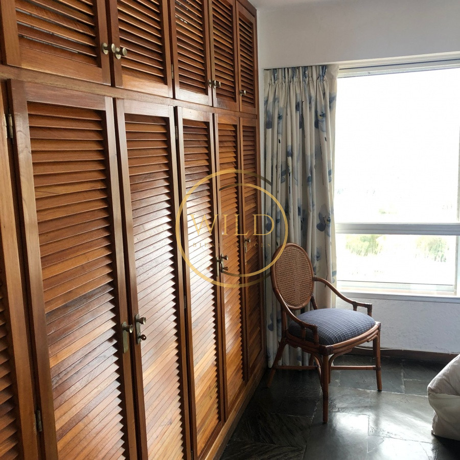 Apartamento ID.5578 - Apartamento de 3 dormitorios en venta en Punta del Este
