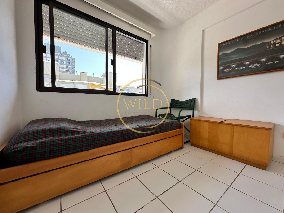 Apartamento ID.2224 - Apartamento de dos dormitorios en venta en Punta del Este.-