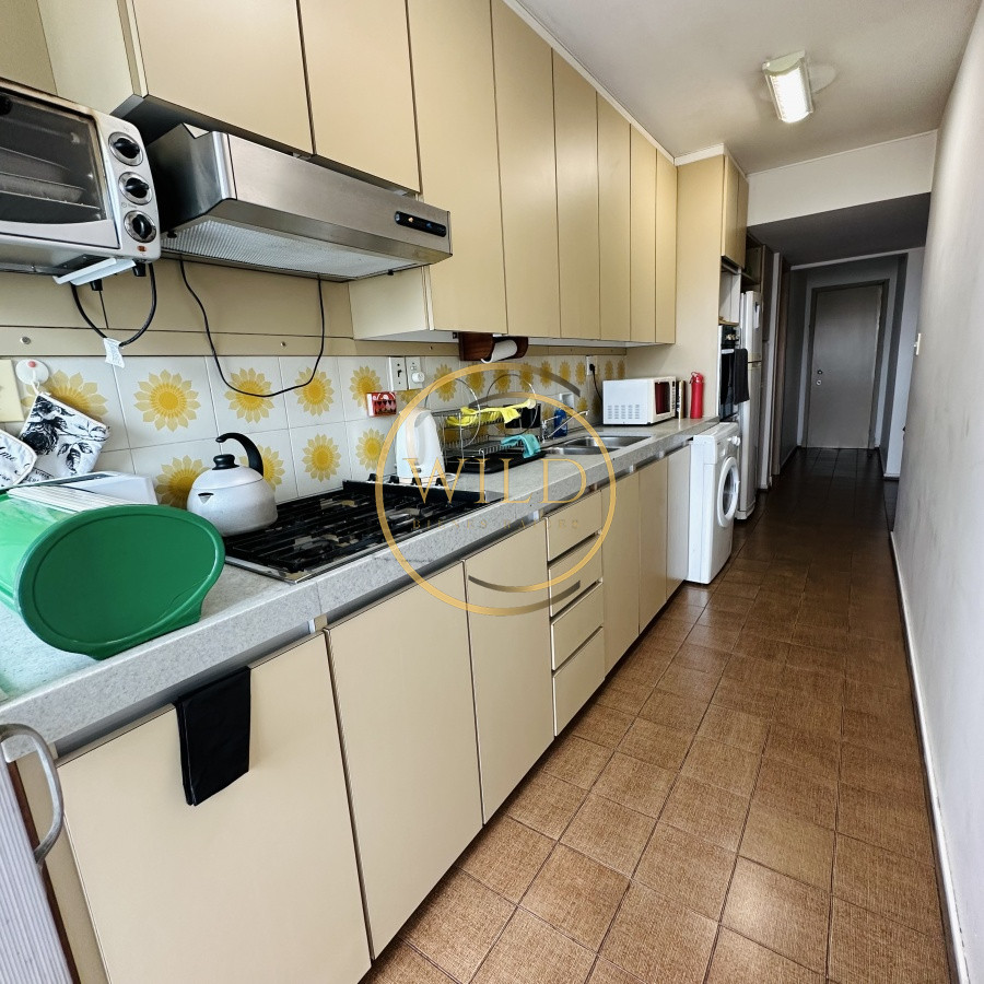 Apartamento ID.5579 - Alquiler y Venta  de apartamento de 3 dormitorios en Punta del Este