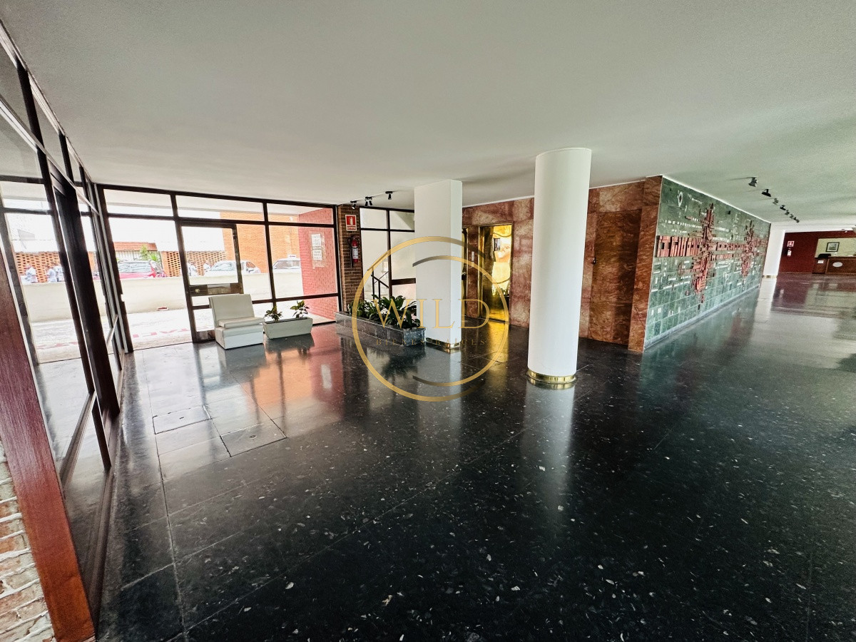 Apartamento ID.1987 - Apartamento de 2 dormitorios, reciclado, en venta, en Punta del Este