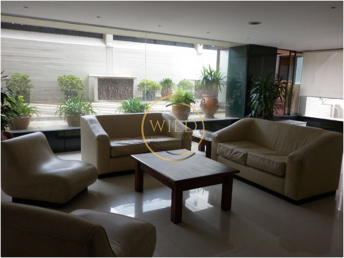 Apartamento ID.5579 - Alquiler y Venta  de apartamento de 3 dormitorios en Punta del Este