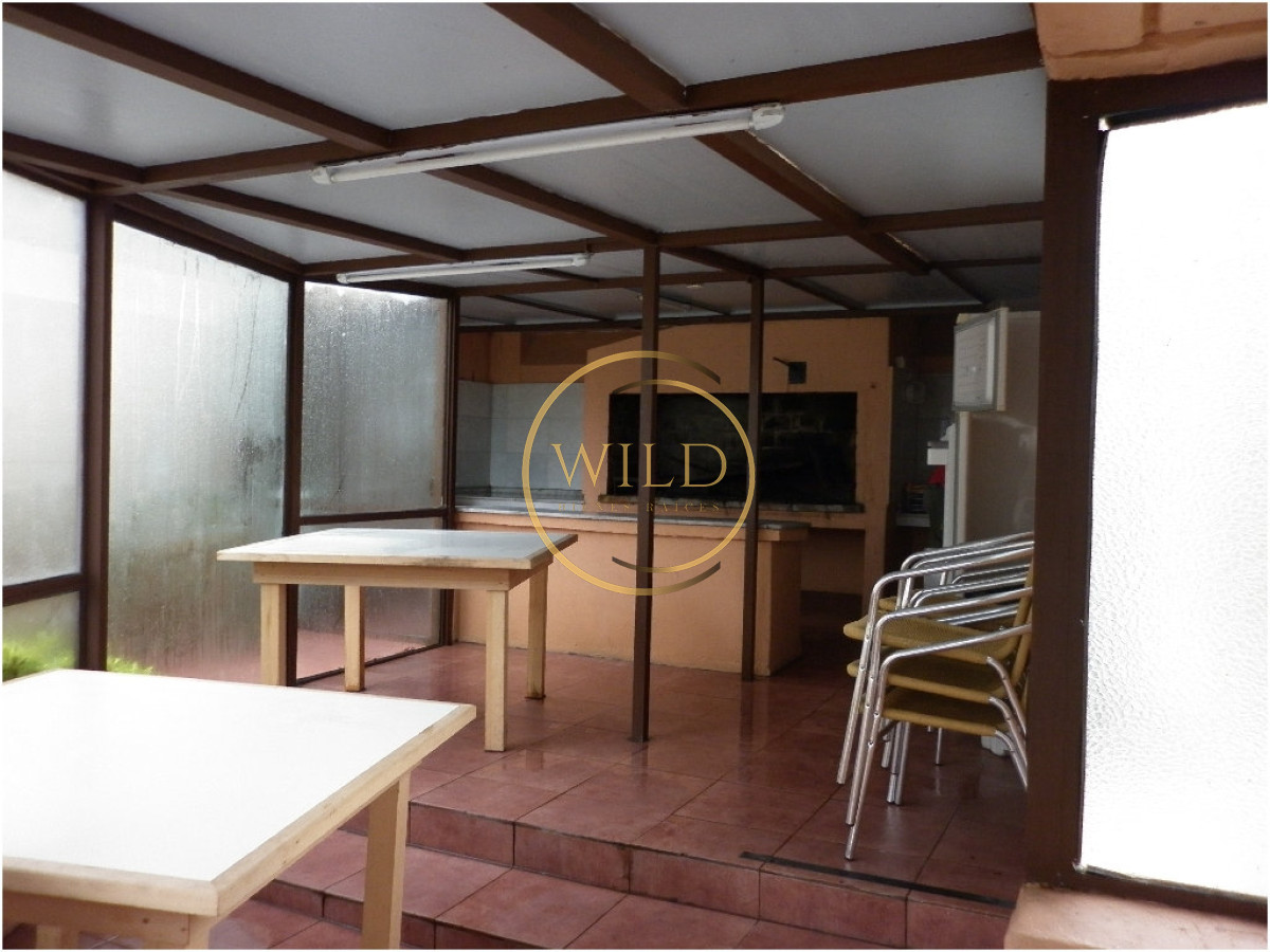 Apartamento ID.5579 - Alquiler y Venta  de apartamento de 3 dormitorios en Punta del Este