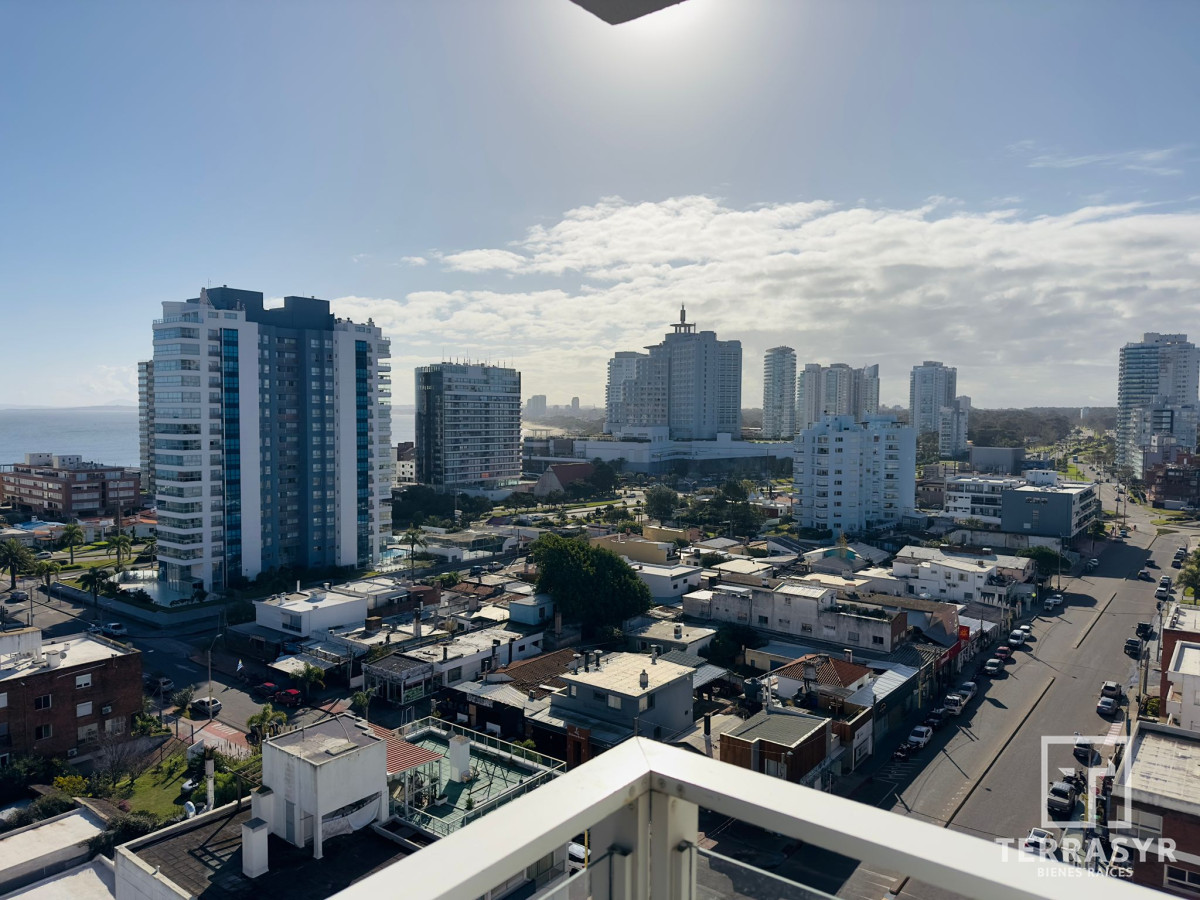 Apartamento ID.775 - Apto en venta de 2 dormitorios, 2 baños, Punta del este. 
