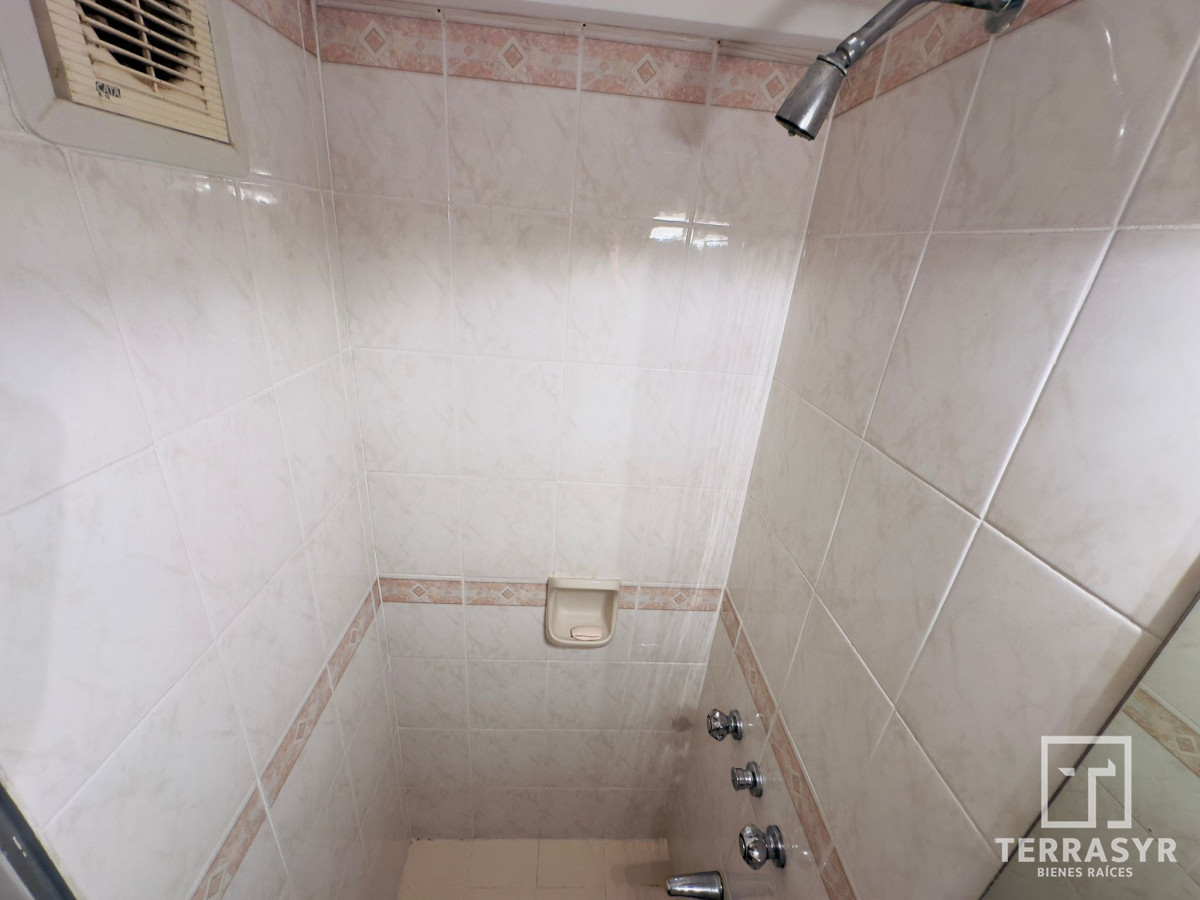 Apartamento ID.775 - Apto en venta de 2 dormitorios, 2 baños, Punta del este. 