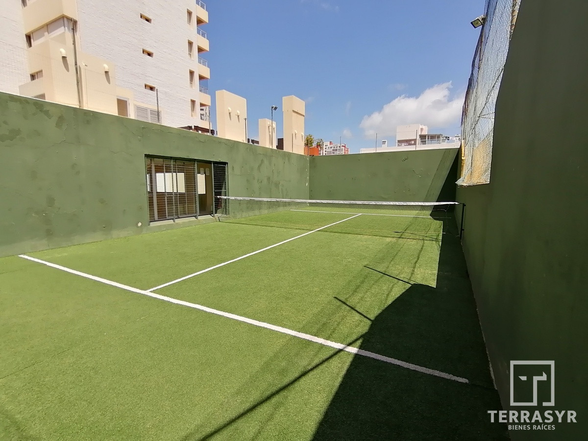 Apartamento ID.775 - Apto en venta de 2 dormitorios, 2 baños, Punta del este. 