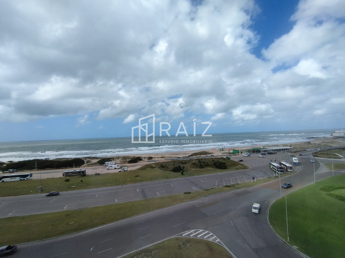 Apartamento ID.10798 - apartamento en venta sobre playa brava