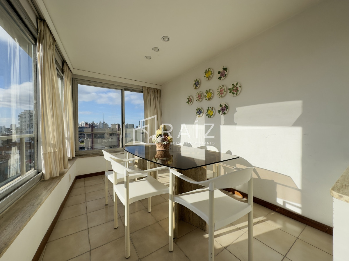 Apartamento ID.10238 - Apartamento en venta, dos dormitorios, 2 baños, peninsula.