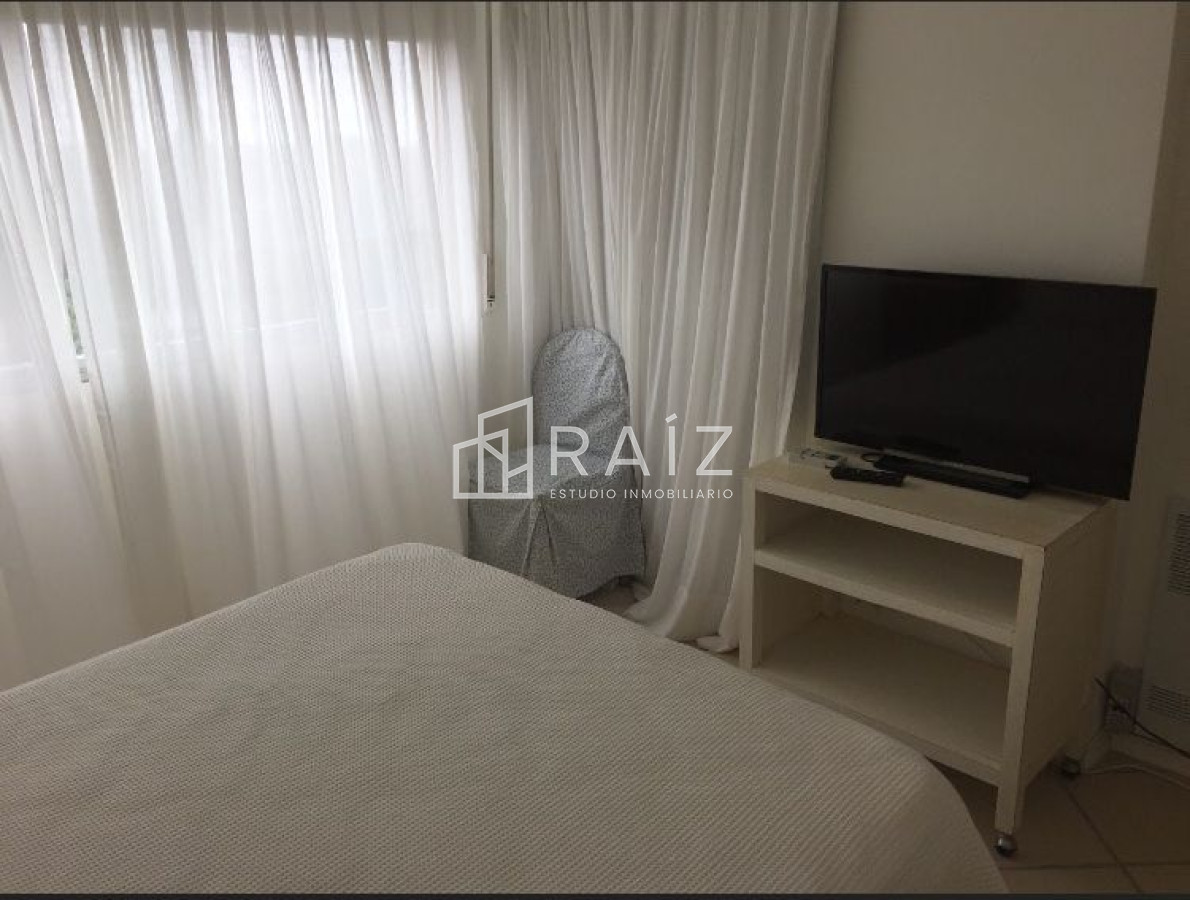 Apartamento ID.11685 - Alquiler y venta de apartamento de dos dormitorios en Punta del Este