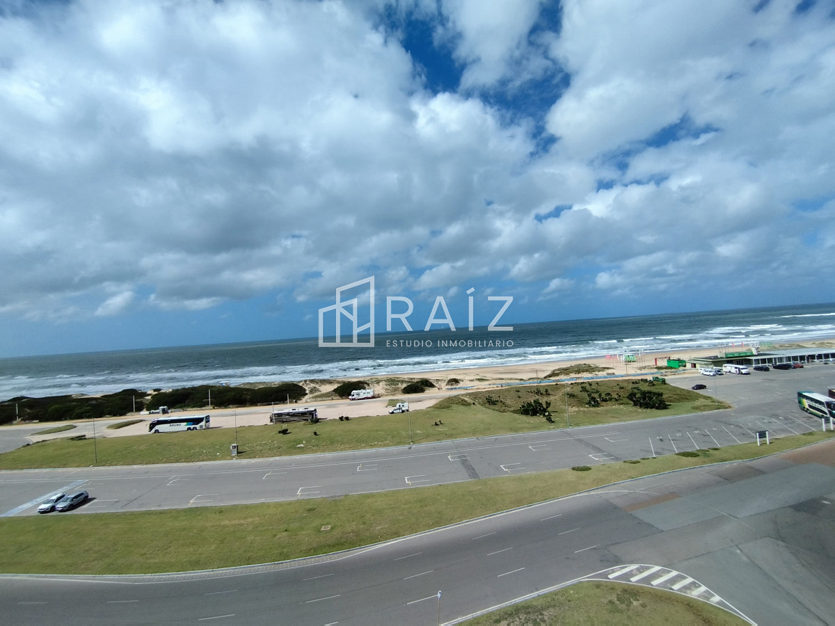 Apartamento ID.10798 - apartamento en venta sobre playa brava