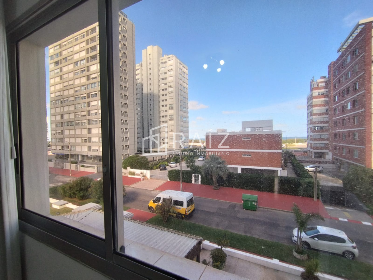Apartamento ID.11138 - Apartamento en venta de dos dormitorios en Punta del Este