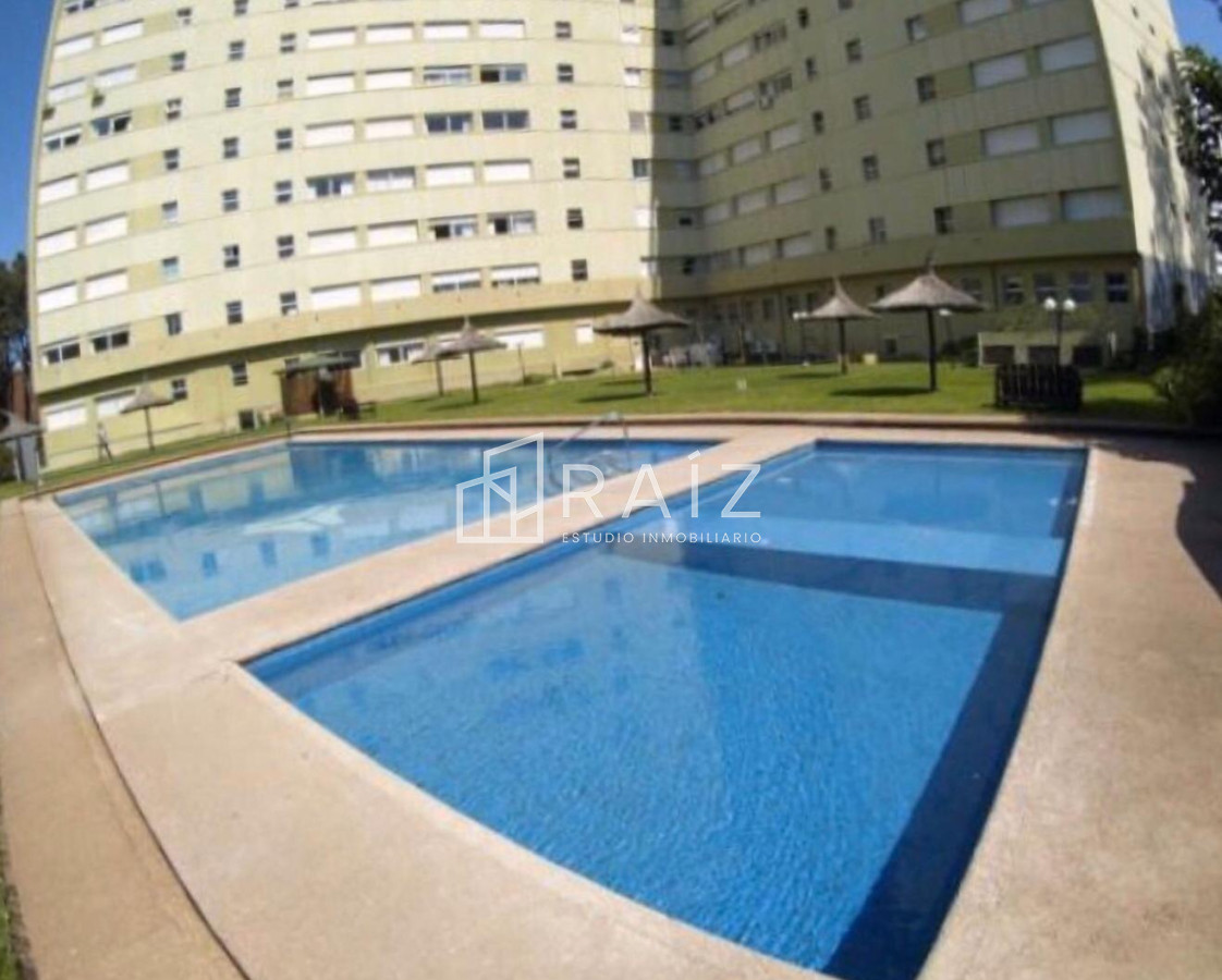 Apartamento ID.11685 - Alquiler y venta de apartamento de dos dormitorios en Punta del Este