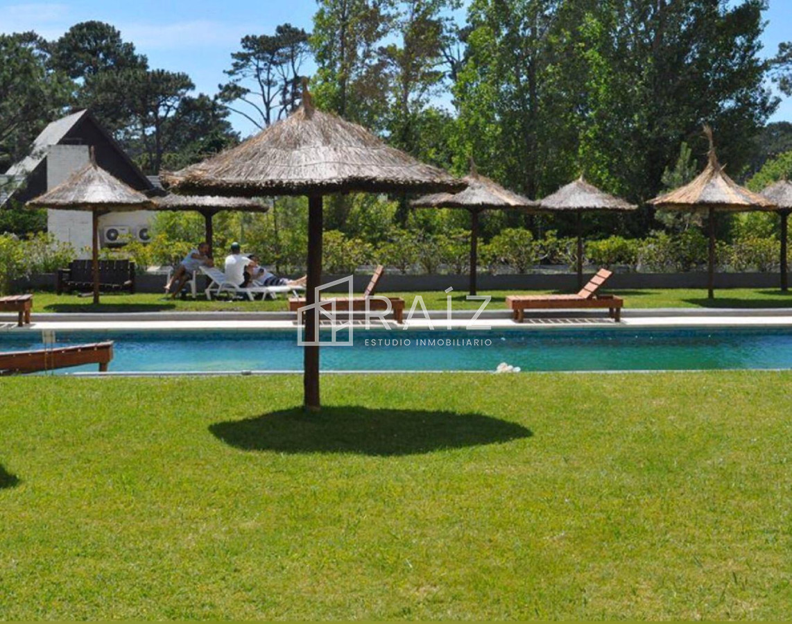 Apartamento ID.11685 - Alquiler y venta de apartamento de dos dormitorios en Punta del Este