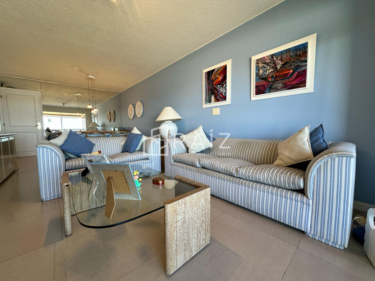 Apartamento ID.10798 - apartamento en venta sobre playa brava