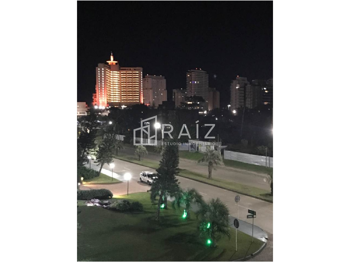 Apartamento ID.10244 - APARTAMENTO EN VENTA 3 DORMITORIOS PUNTA DEL ESTE