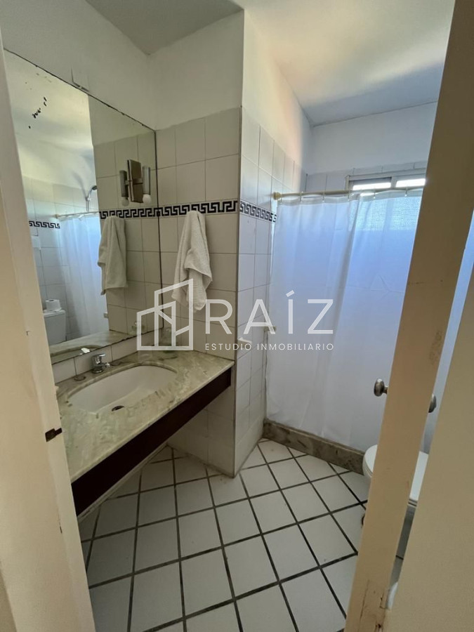 Apartamento ID.11685 - Alquiler y venta de apartamento de dos dormitorios en Punta del Este