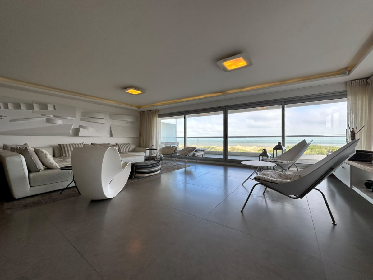 VENTA APARTAMENTO 4 DORMITORIOS BRAVA PUNTA DEL ESTE