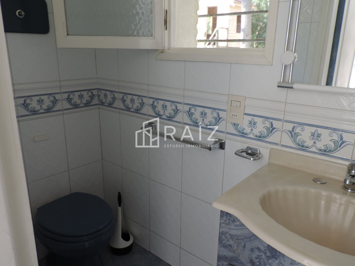 Casa ID.10524 - VENDO CASA DE 5 DORMITORIOS EN PUNTA DEL ESTE