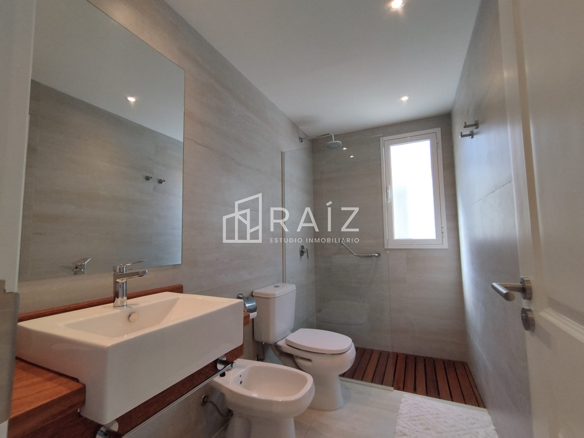 Casa ID.10031 - Venta de Casa en la barra- Maldonado