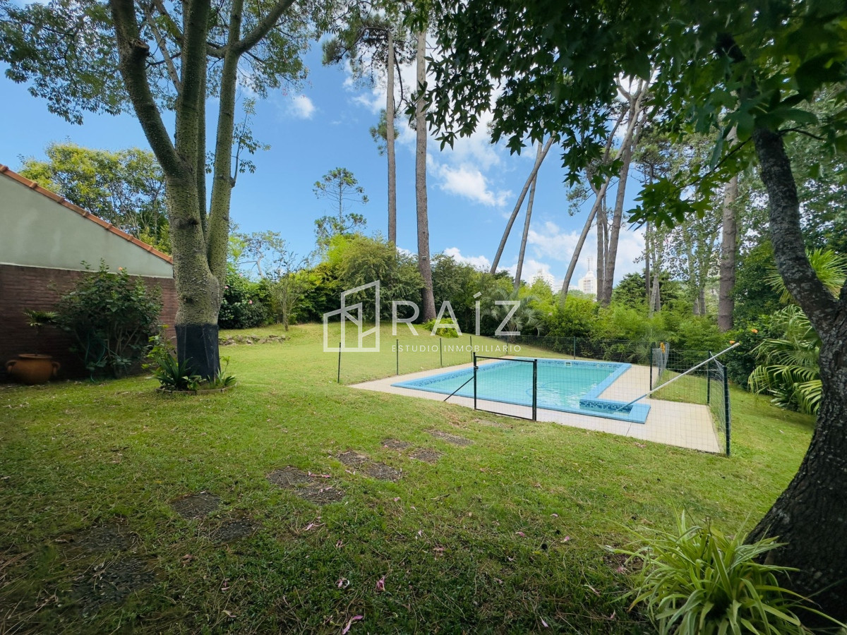 Casa ID.10517 - Casa en VENTA, 3 dormitorios, Punta del Este