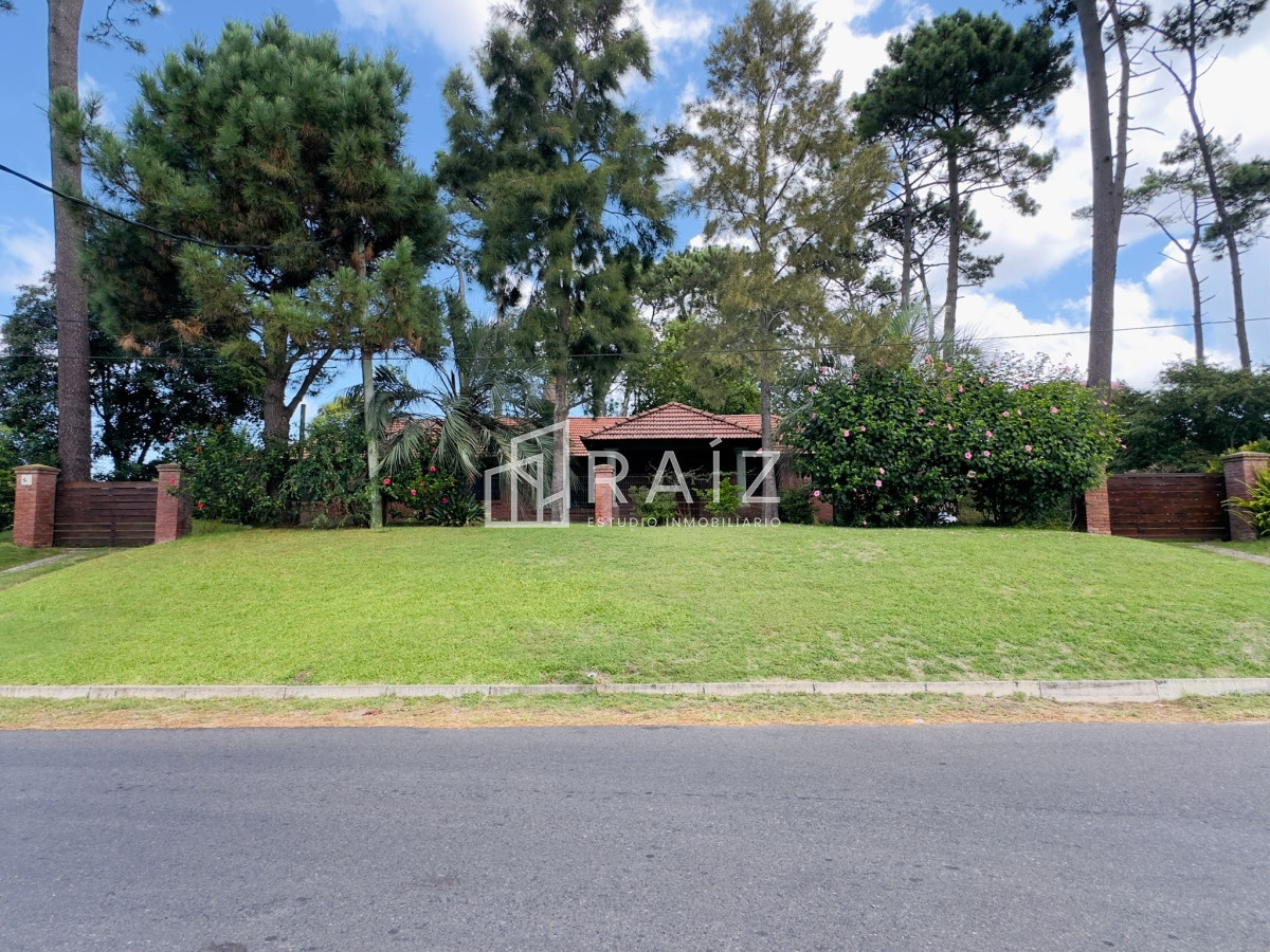 Casa ID.10517 - Casa en VENTA, 3 dormitorios, Punta del Este