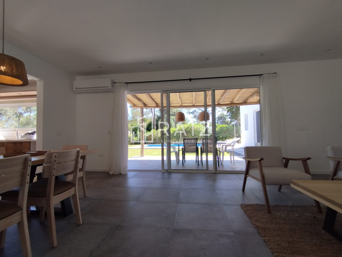 Casa ID.10031 - Venta de Casa en la barra- Maldonado