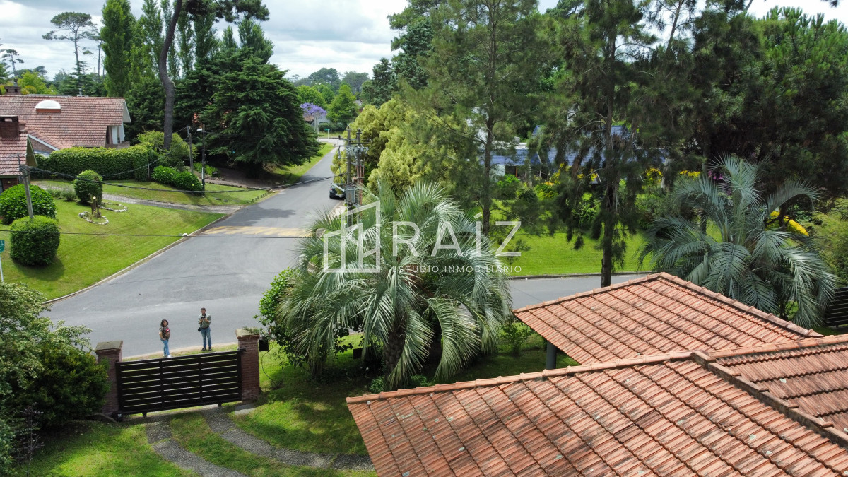 Casa ID.10517 - Casa en VENTA, 3 dormitorios, Punta del Este