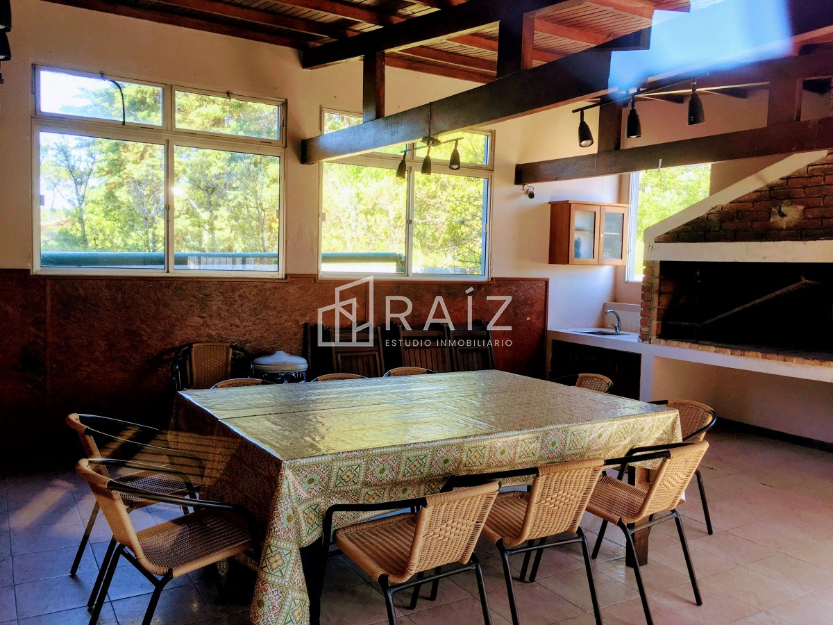 Apartamento ID.11685 - Alquiler y venta de apartamento de dos dormitorios en Punta del Este