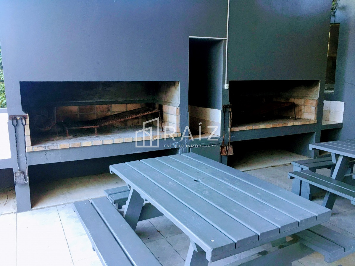 Apartamento ID.11685 - Alquiler y venta de apartamento de dos dormitorios en Punta del Este