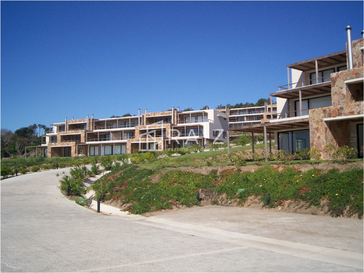 Apartamento ID.12195 - VENTA APARTAMENTO 2 DORMITORIOS PUNTA BALLENA